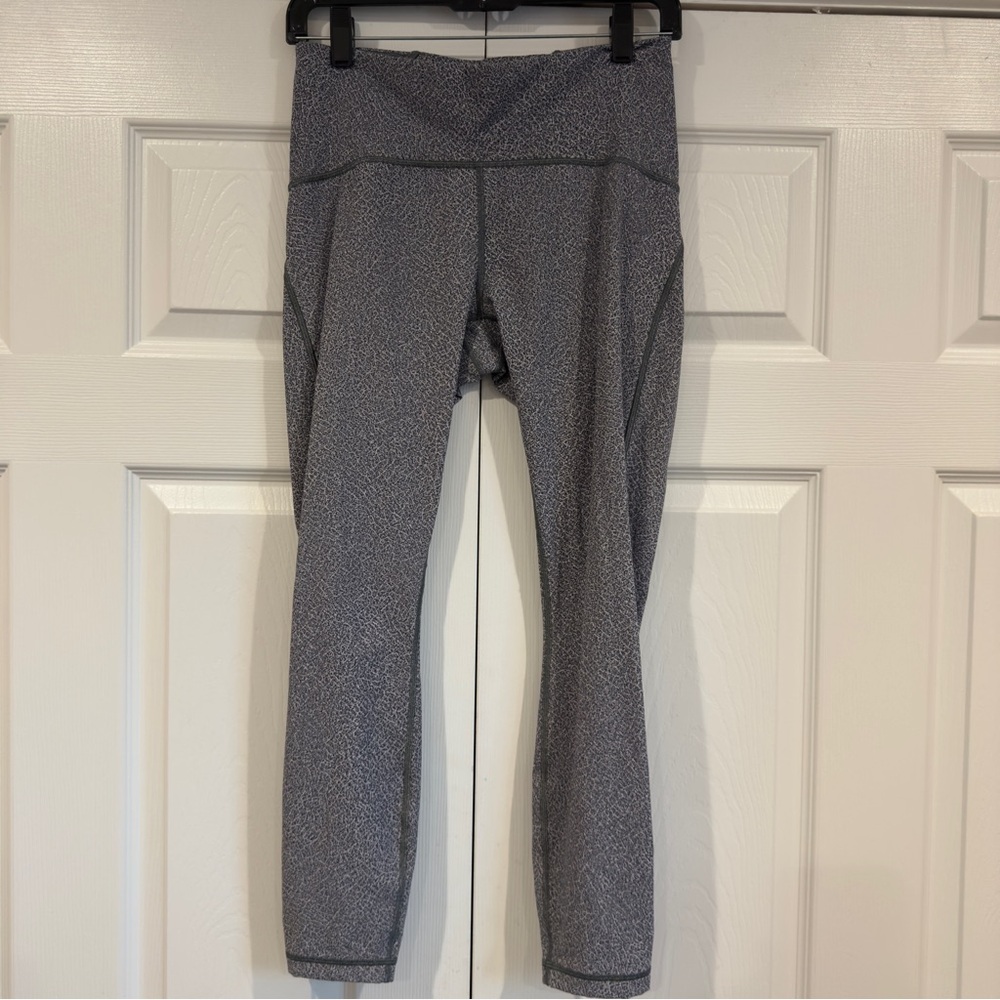 Lululemon Leggings Women Size 8 Gray Train Times Mesh Pants Active Performance - Picture 4 of 14